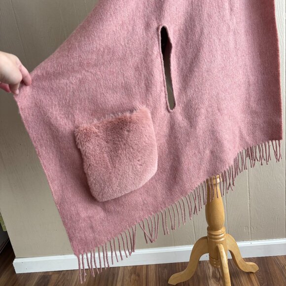 Madewell Cozy Wool Blend Faux-Fur Pocket Cape Scarf Wrap - Picture 8 of 16